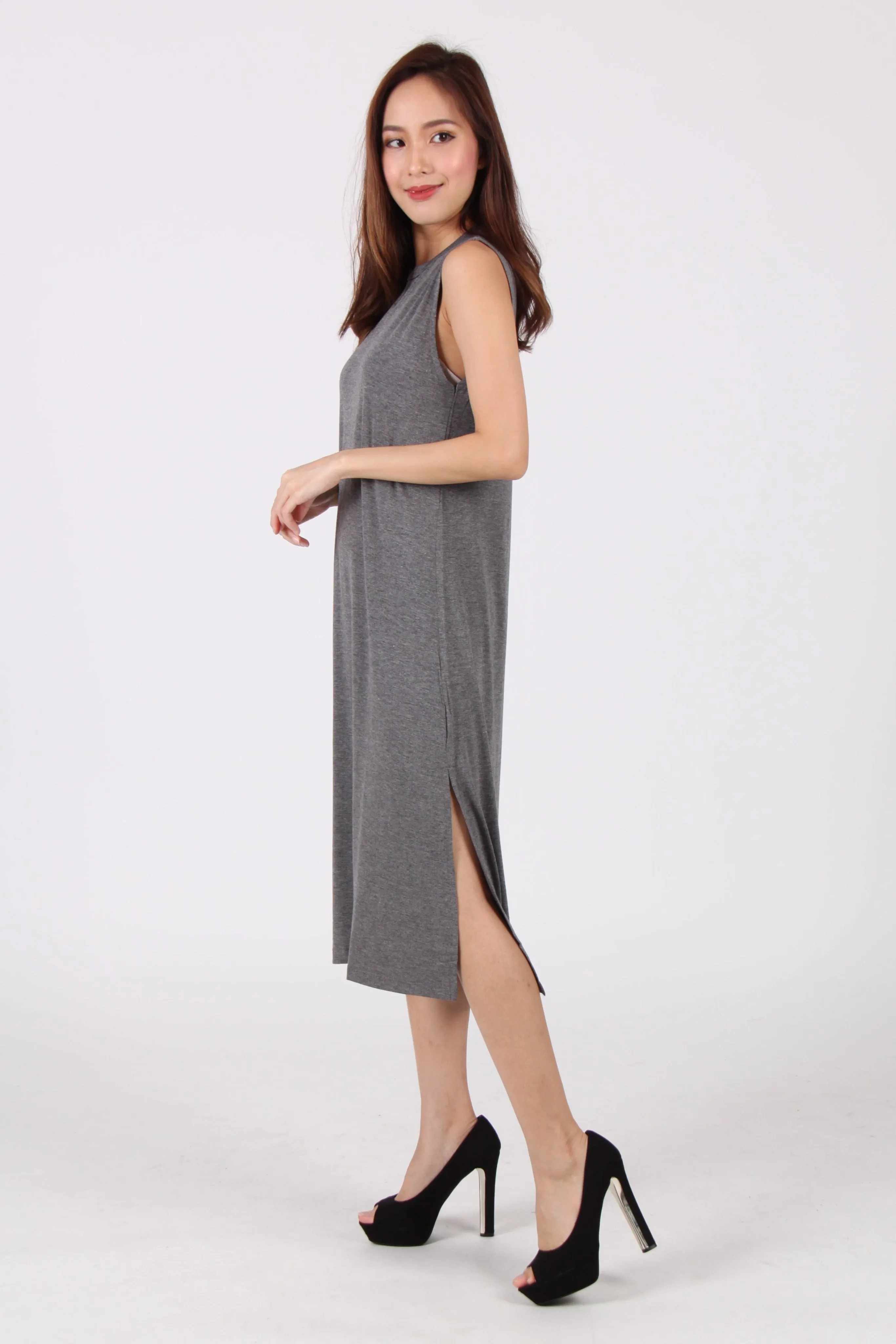 Basic Sleeveless Side Slit Midi Dress in Dark Grey