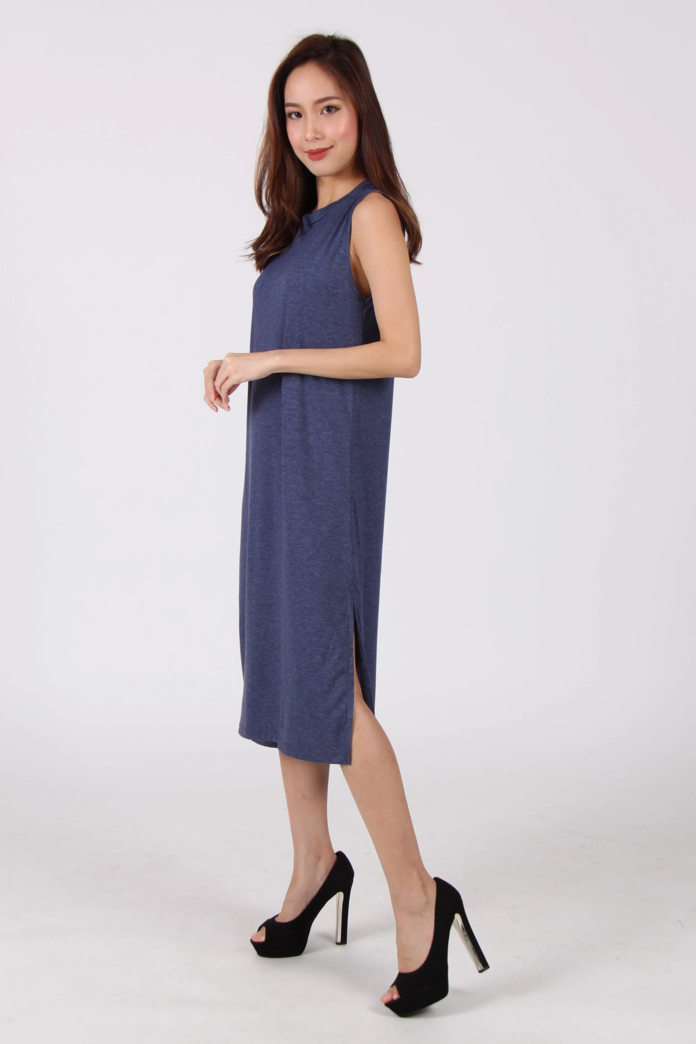 Basic Sleeveless Side Slit Midi Dress in Navy Blue