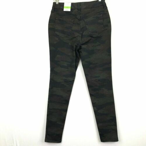 Camo Stretch Button-Fly High Rise Curvy Jeans