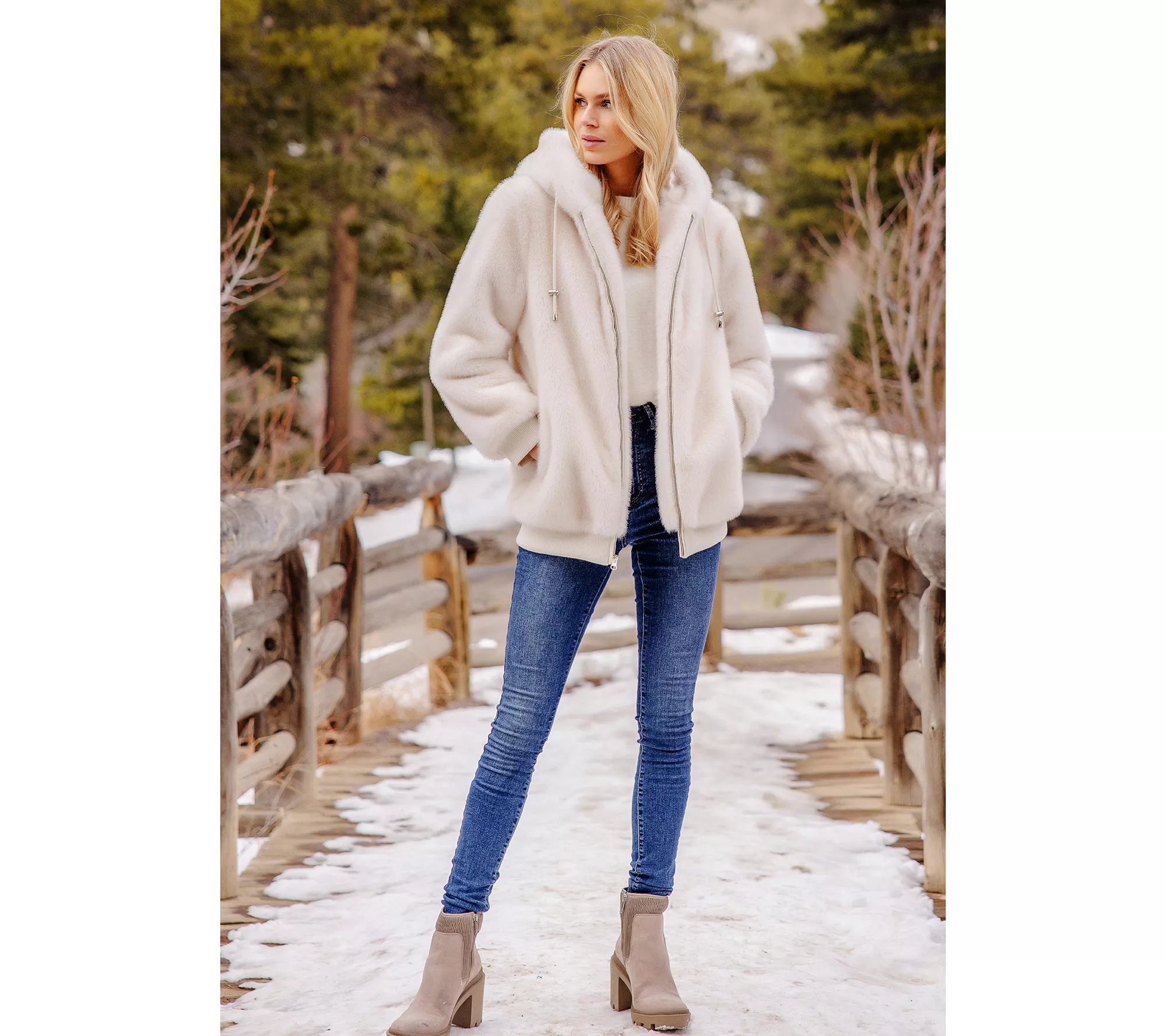 Donna Salyers Fabulous Furs Ski Club HoodedFaux Fur Parka