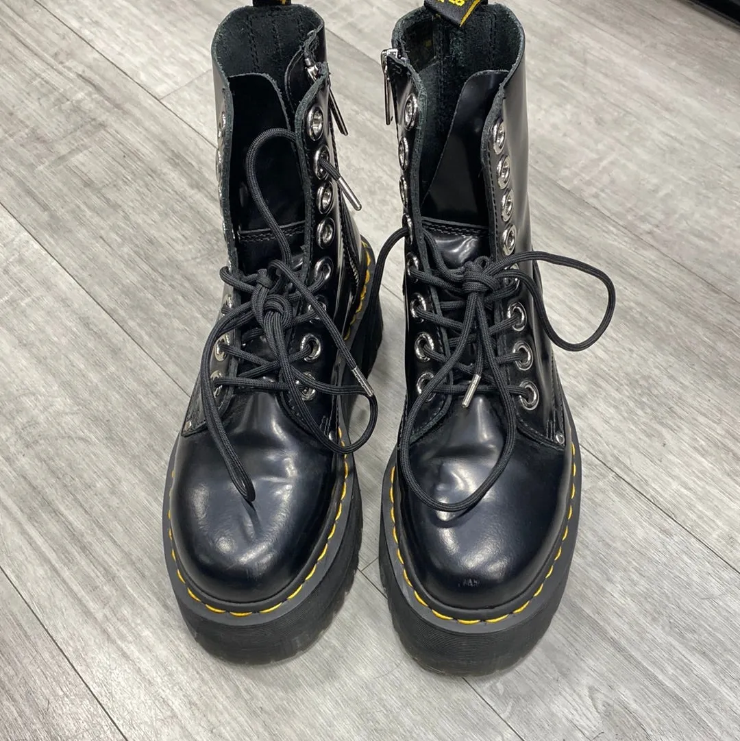 Dr Martens Boots Womens 7