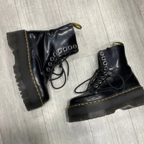 Dr Martens Boots Womens 7