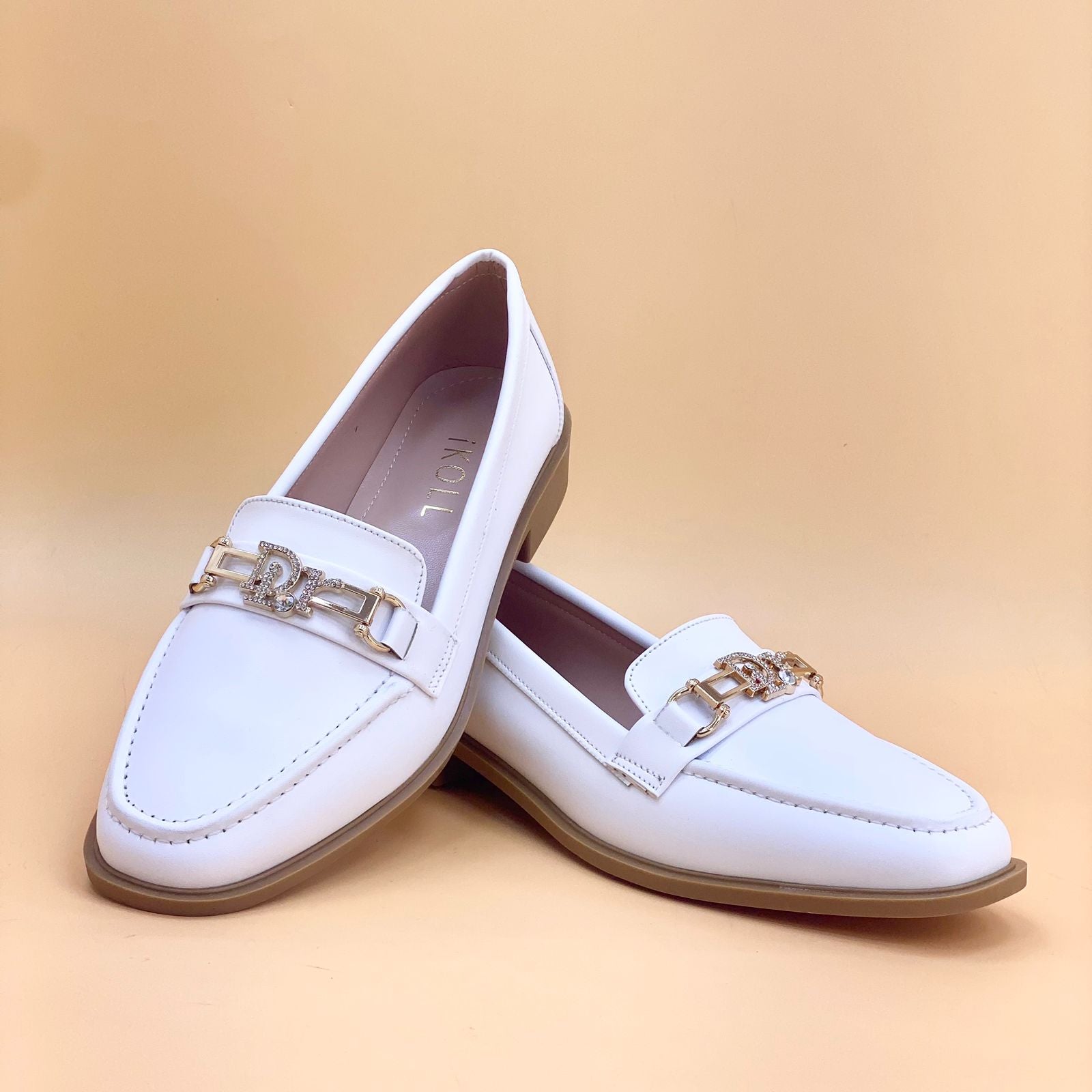 NEW , WOMEN SHOES W160