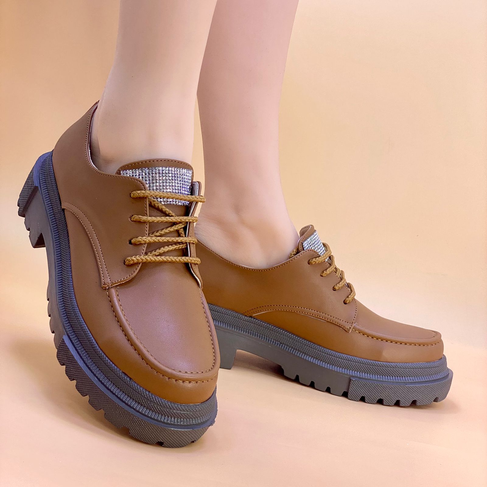 NEW , WOMEN SHOES W424