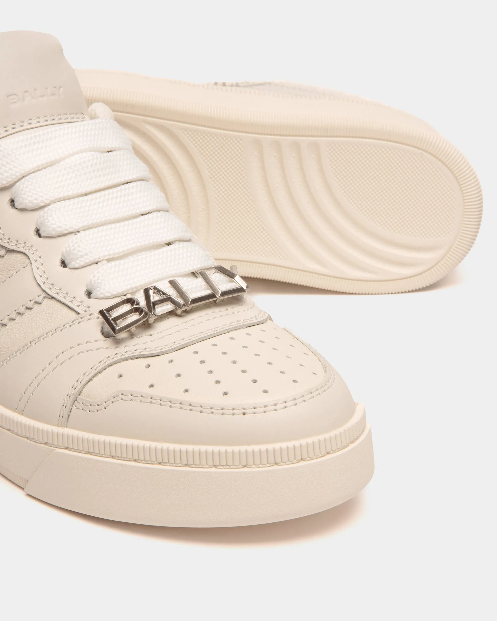 Raise Sneaker In White Leather 