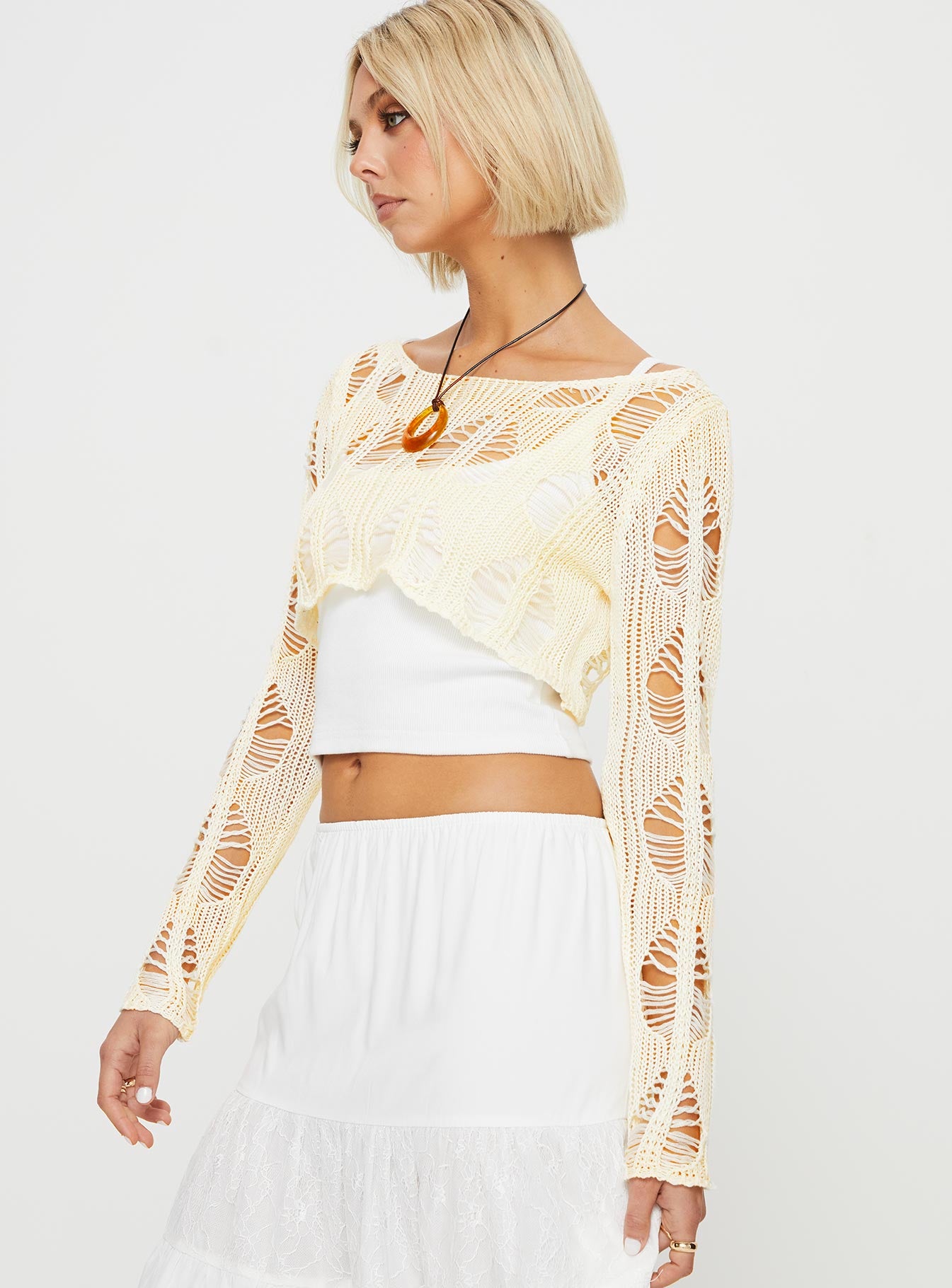 Saanvi Cropped Sweater Cream