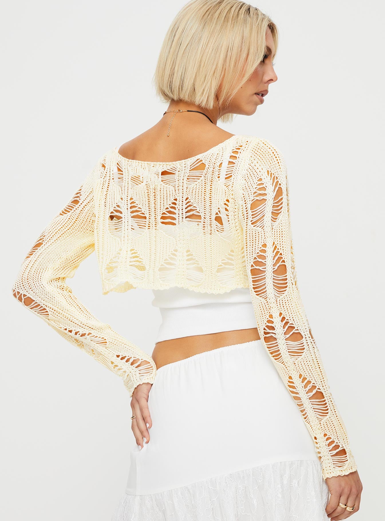 Saanvi Cropped Sweater Cream