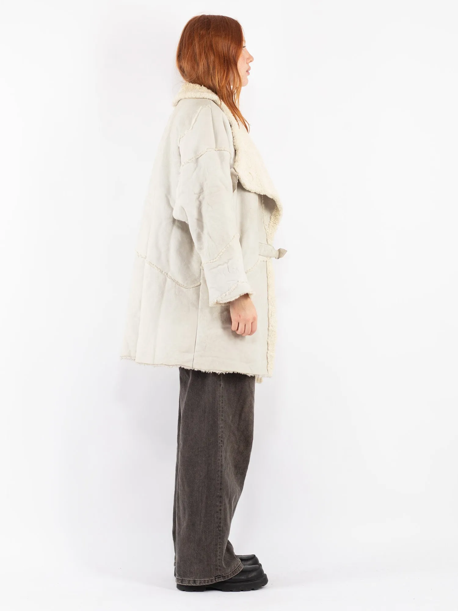 Vintage 80's Women Sheepskin Coat in Beige