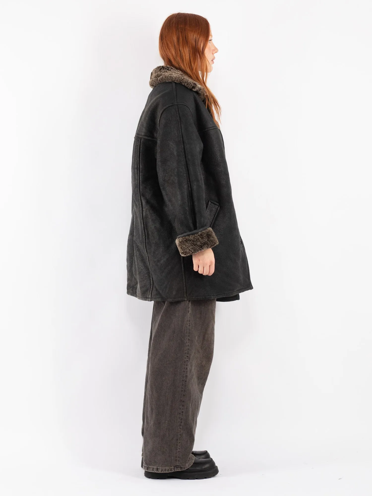 Vintage 80's Women Sheepskin Shearling Coat in Black