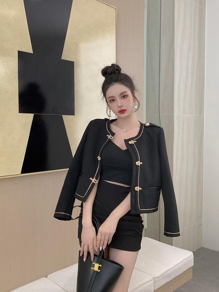 Winter Casual Black Color O-Neck Button Short Coat Jacket for Women